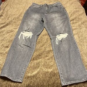 Universal Thread Jeans